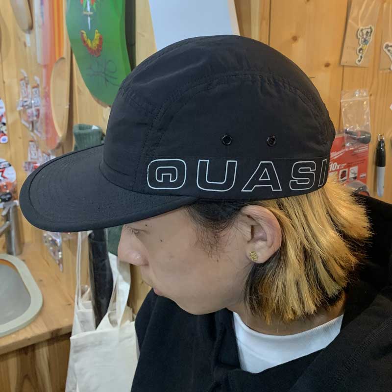 QUASI BLOCKHEAD HOOD SWEAT BLACK【 クワージ ブロックヘッド フード スウェット ブラック 】