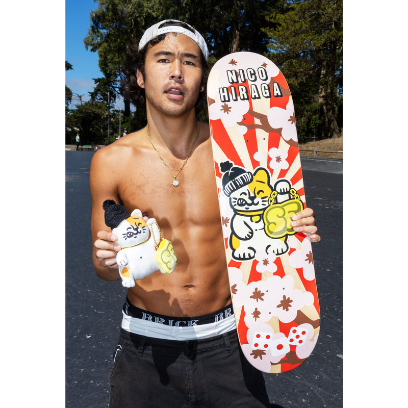 CHICO STIX NICO HIRAGA MENEKI NEKO EGG DECK & PLUSHIE 8.75 【 チコ スティックス ニコ ヒラガ マネキ ネコ エッグ デッキ ＆ プラシー 】