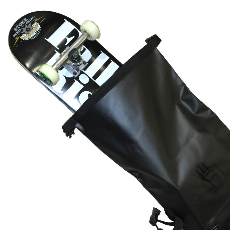 STOKE x KEEP ROLLING SKATEBOARD DRY BAG 【 防水スケートボード ドライバック 】